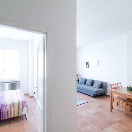 Al Piccolo Molo Apartment Como Exterior photo