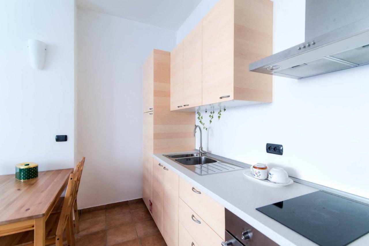 Al Piccolo Molo Apartment Como Exterior photo